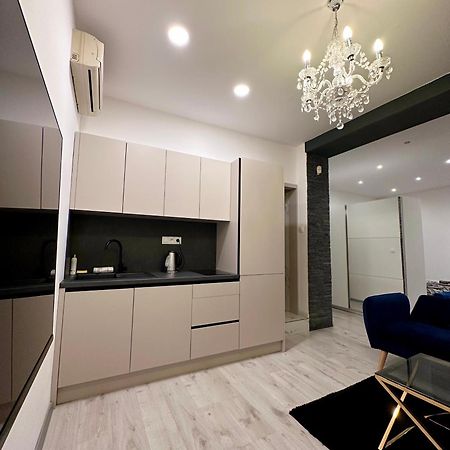Luxury Apartment In 브라티슬라바 외부 사진