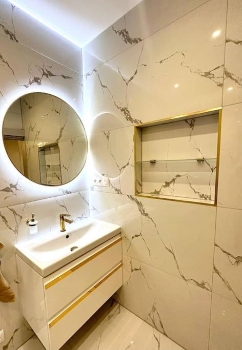 Luxury Apartment In 브라티슬라바 외부 사진