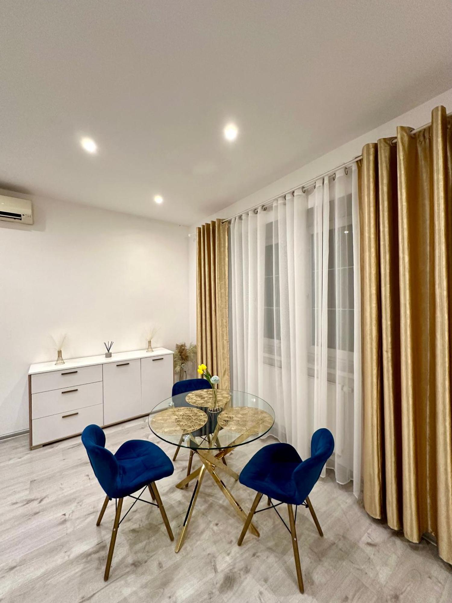 Luxury Apartment In 브라티슬라바 외부 사진